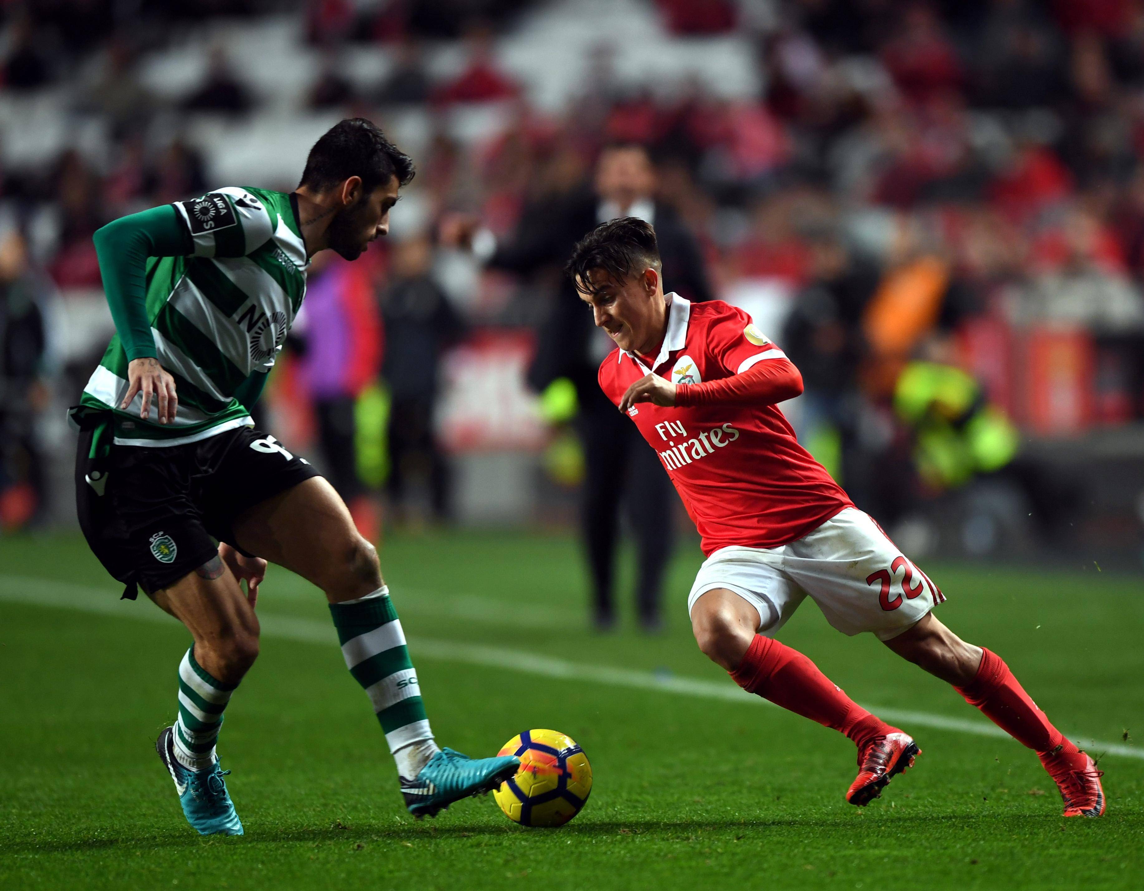 赛前波尔图官宣签约：欧冠节点到来，态度坚定，阵容厚度经受考验的简单介绍