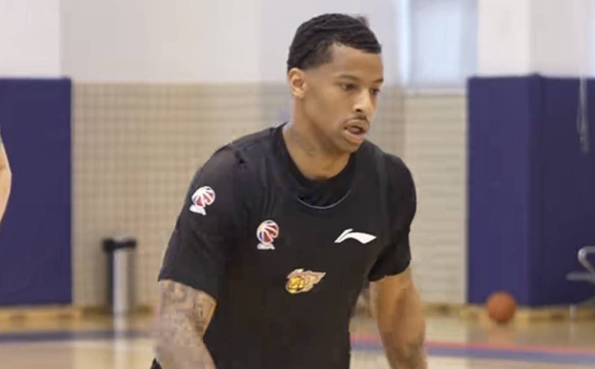 爱游戏关于里程碑夜!俄克拉荷马雷霆刷新队史纪录,CBA常规赛关键时刻刷纪录,悬念犹存,训练强度明显提升的信息